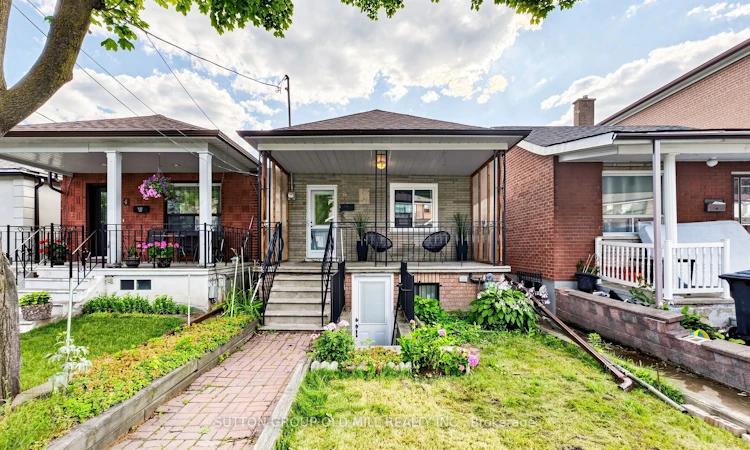 6 Hilldale Road