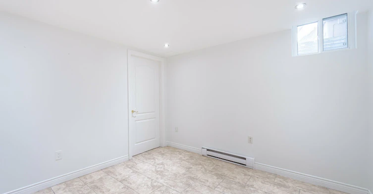 26 Glencastle Square, Brampton, ON, L6S 2H8 - 6