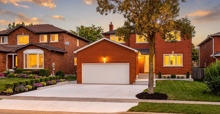 2083-2085 Golden Briar Trail, Oakville, ON, L6H 4N5