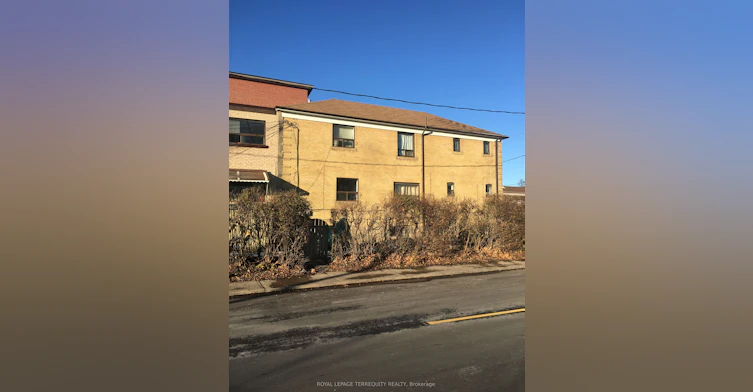 Unit 3-118 Christie Street, Toronto, ON, M6G 3B2