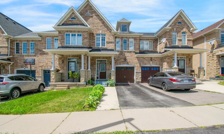 52 Royal Vista Road