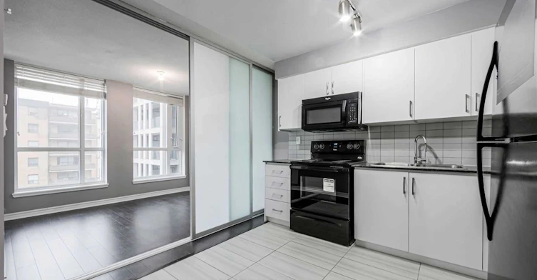 522-80 Esther Lorrie Drive, Toronto, ON, M9W 4V1 - 5
