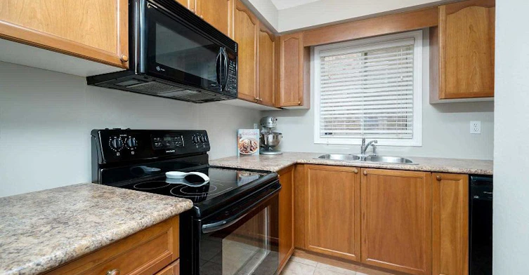 665 Thompson Road S, Milton, ON, L9T 5W8 - 6