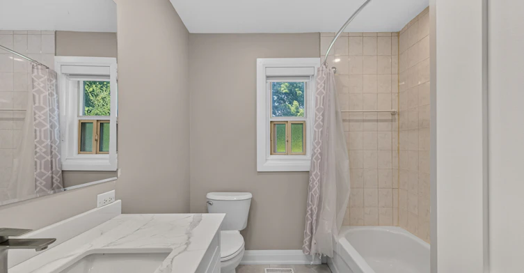 1153 Mona Road, Mississauga, ON, L5G 2Z8 - 3
