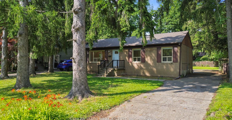 1153 Mona Road, Mississauga, ON, L5G 2Z8