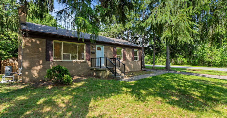 1153 Mona Bsmt Road, Mississauga, ON, L5G 2Z8