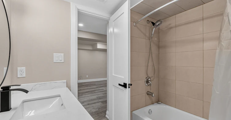 1153 Mona Bsmt Road, Mississauga, ON, L5G 2Z8 - 14