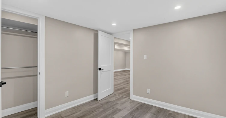 1153 Mona Bsmt Road, Mississauga, ON, L5G 2Z8 - 13