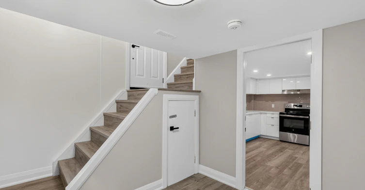 1153 Mona Bsmt Road, Mississauga, ON, L5G 2Z8 - 4
