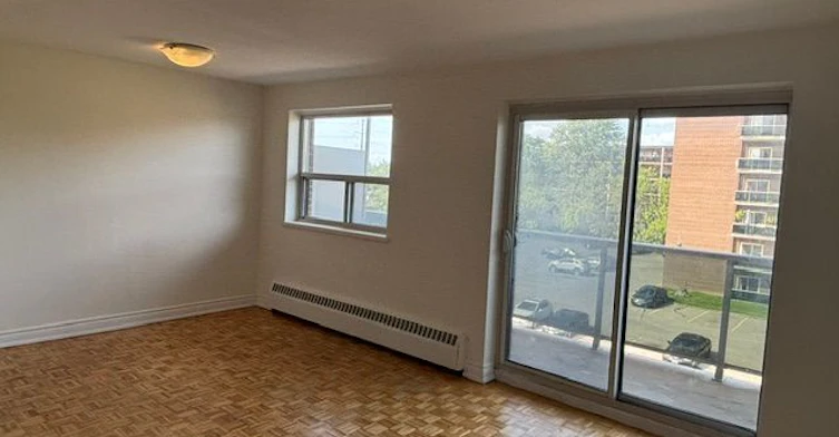 2-409-515 North Service Road, Mississauga, ON, L5A 1B3 - 14