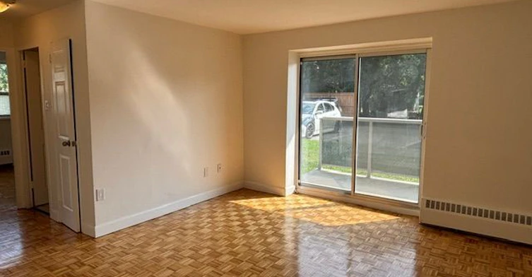 2-102-515 North Service Road, Mississauga, ON, L5A 1B3 - 6