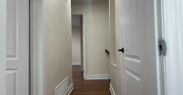 7490 Middleshire Drive, Mississauga, ON, L4T 3S2 - 38