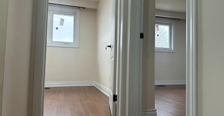7490 Middleshire Drive, Mississauga, ON, L4T 3S2 - 33