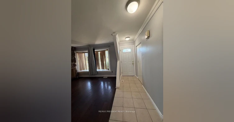 45 Birchbank Road, Brampton, ON, L6T 1L9 - 2