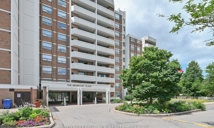#404-8 Fead Street