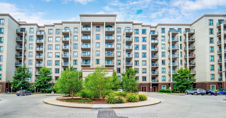 219-2490 Old Bronte Road, Oakville, ON, L6M 0Y5 - 2