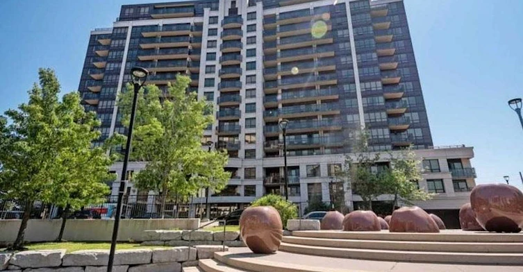 223-1070 Sheppard Avenue W, Toronto, ON, M3J 0G8