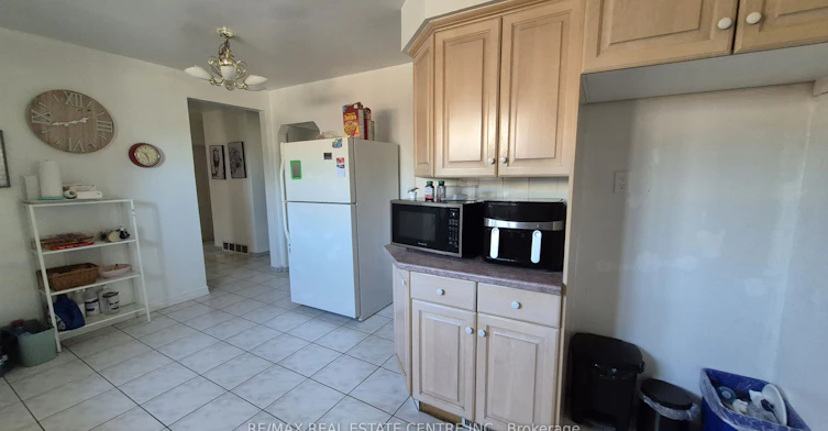 Upper-71 Gunton Drive, Toronto, ON, M9W 3H3 - 8