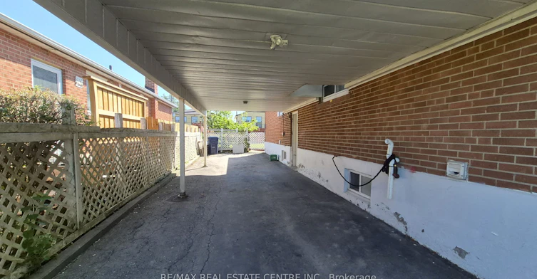 Upper-71 Gunton Drive, Toronto, ON, M9W 3H3 - 5