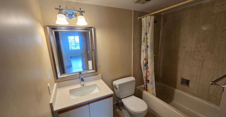 811-335 Webb Drive, Mississauga, ON, L5B 4A1 - 8