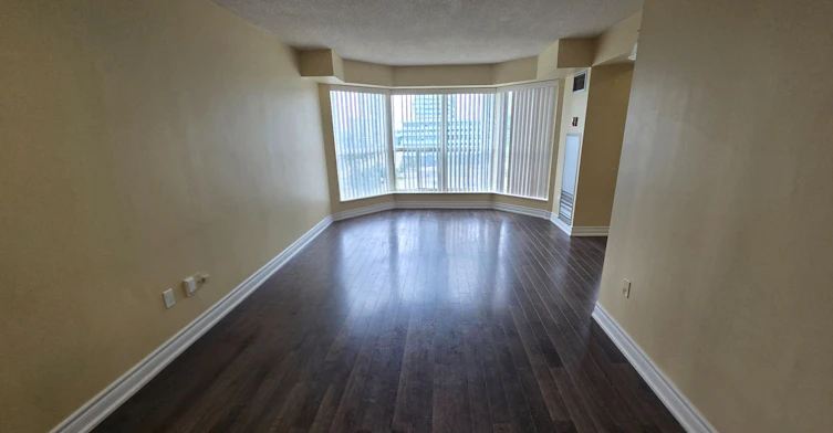 811-335 Webb Drive, Mississauga, ON, L5B 4A1 - 4