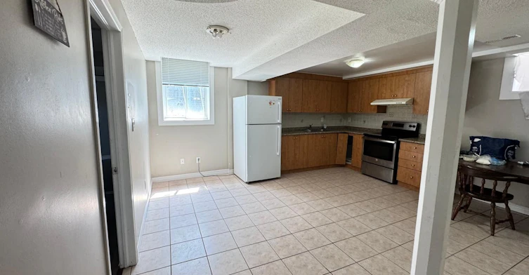 Bsmt-112 Worthington Avenue, Brampton, ON, L7A 3H3 - 3