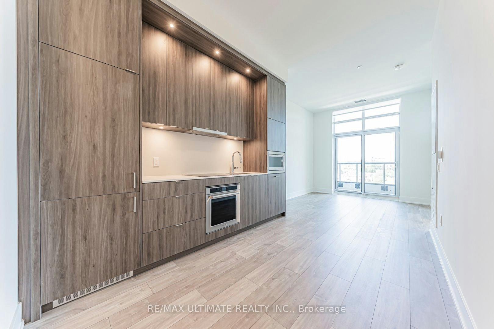 PH16-858 Dupont Street, Toronto, ON, M6G 0C1 - 8