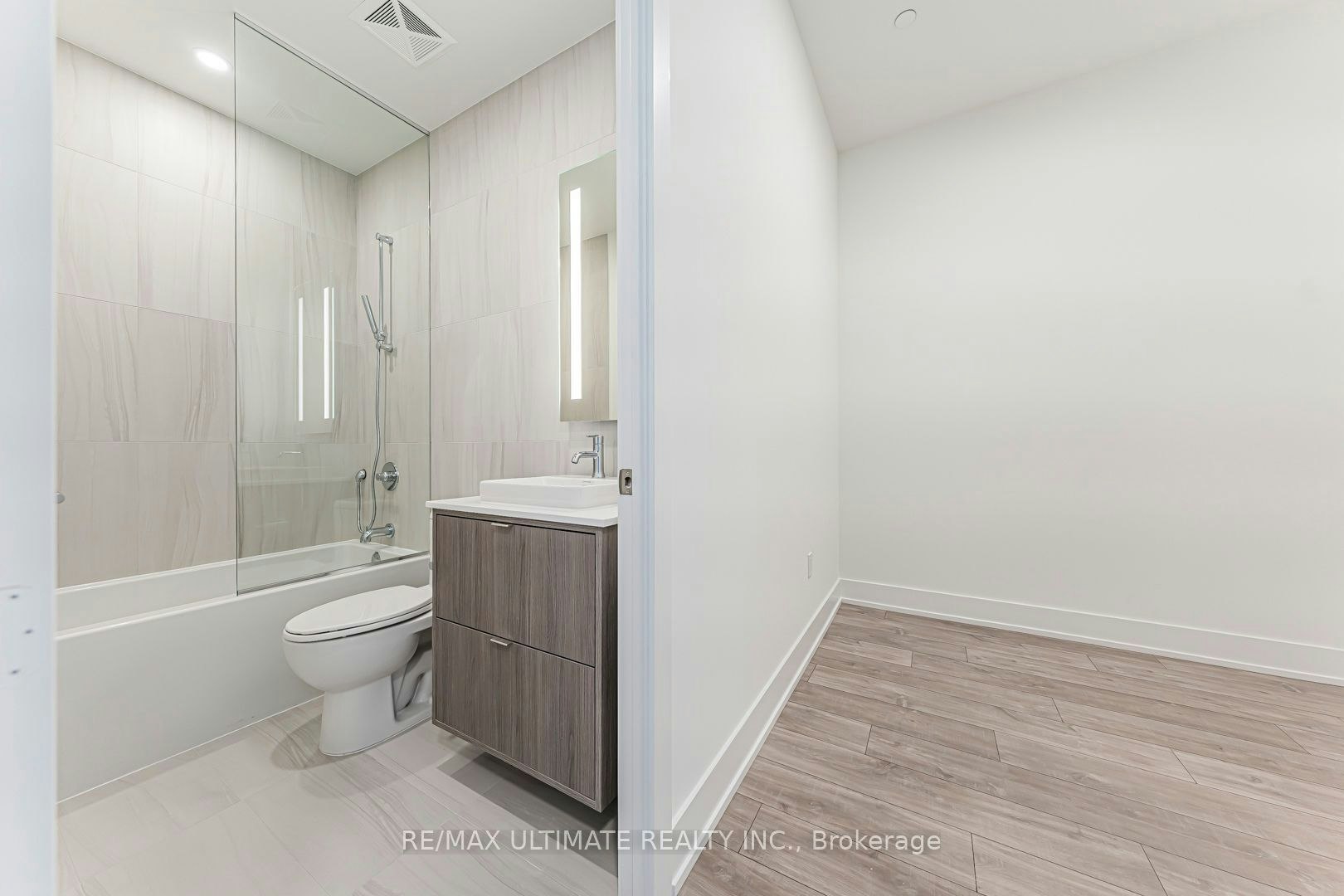 PH16-858 Dupont Street, Toronto, ON, M6G 0C1 - 14