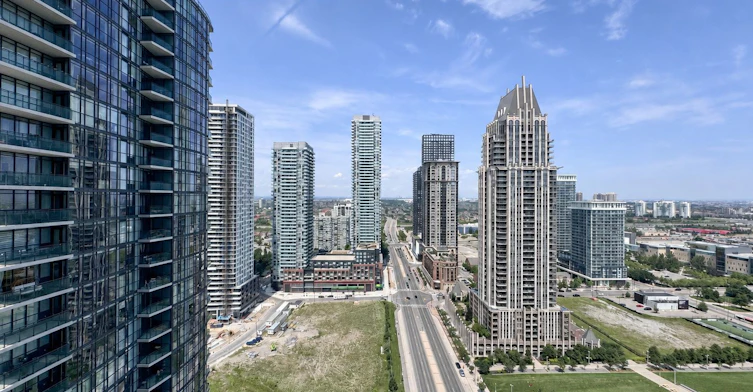 2709-4070 Confederation Parkway, Mississauga, ON, L5B 0E9 - 2