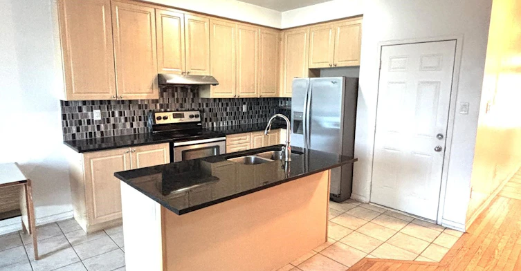 39 Sussexdale Drive, Brampton, ON, L6R 3R2 - 5