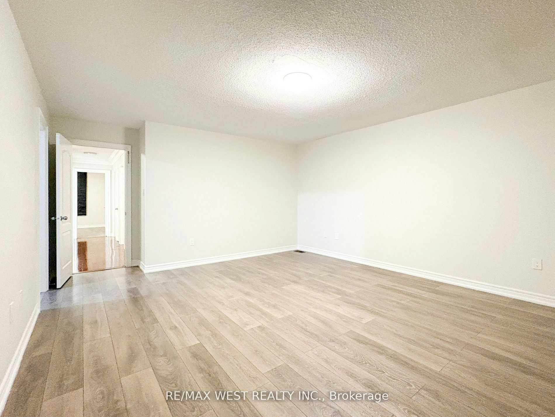 160 Bob Yuill Drive, Toronto, ON, M9M 0B1 - 25