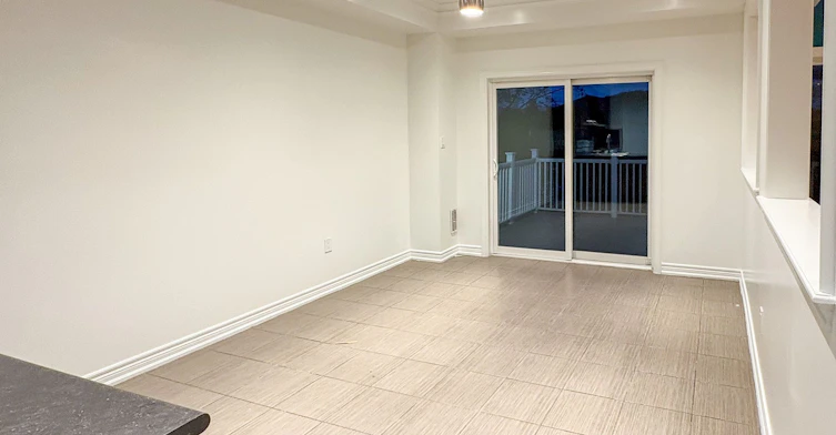 160 Bob Yuill Drive, Toronto, ON, M9M 0B1 - 11