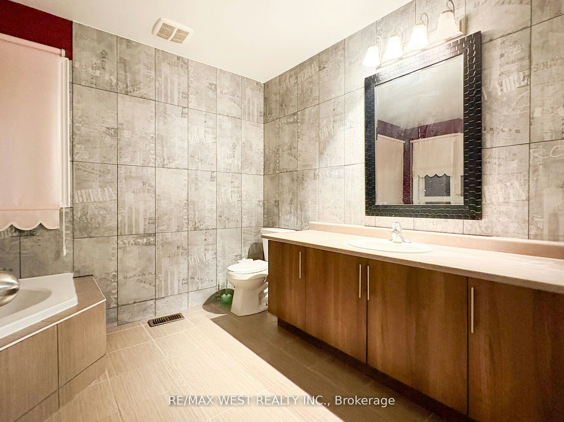 160 Bob Yuill Drive, Toronto, ON, M9M 0B1 - 27