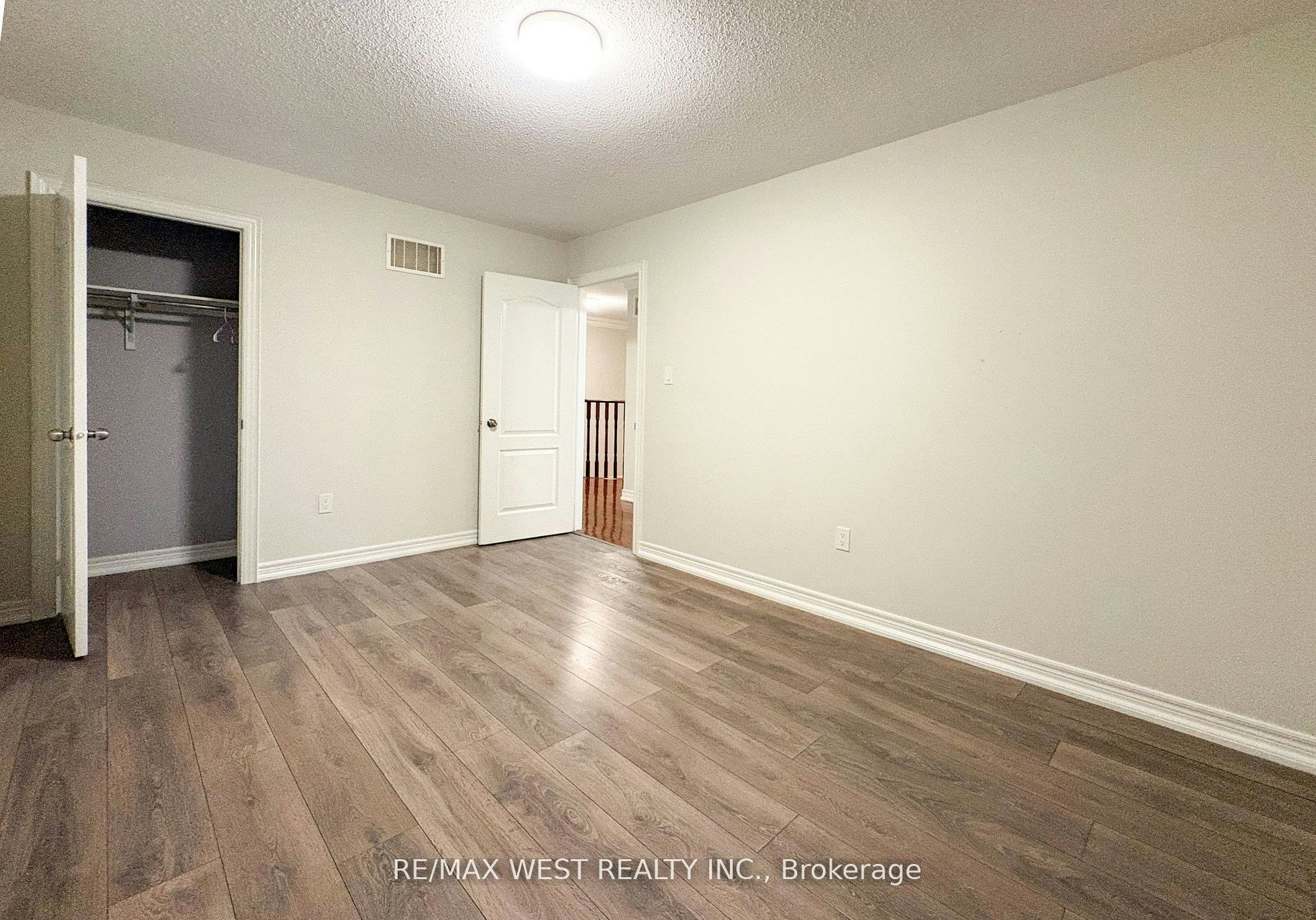 160 Bob Yuill Drive, Toronto, ON, M9M 0B1 - 24