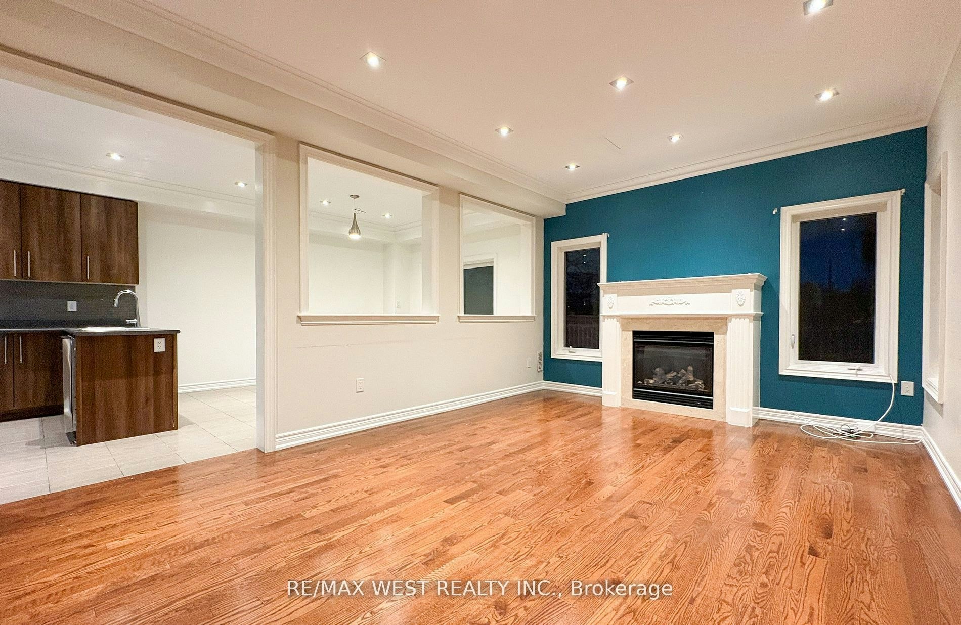 160 Bob Yuill Drive, Toronto, ON, M9M 0B1 - 13