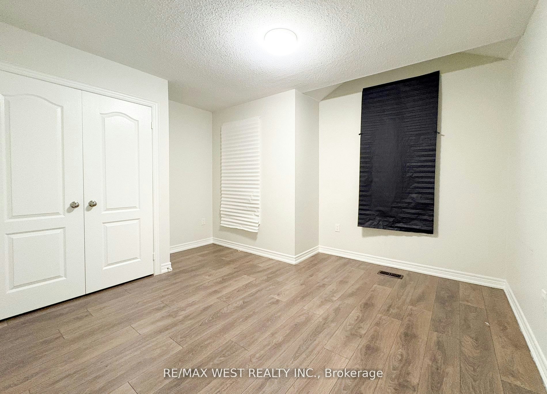 160 Bob Yuill Drive, Toronto, ON, M9M 0B1 - 18