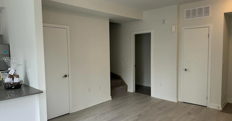 2-3562 Colonial Drive, Mississauga, ON, L5L 5R9 - 12