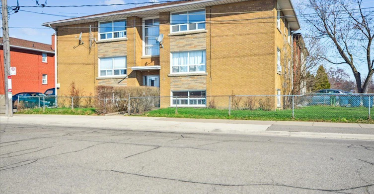 6-2 Wesley Street, Toronto, ON, M8Y 2W3 - 2