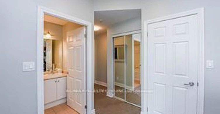 609-3504 Hurontario Street, Mississauga, ON, L5B 0B9 - 4