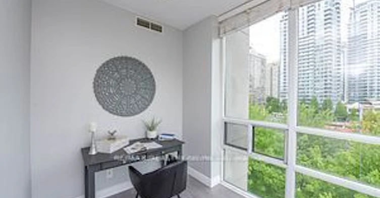 609-3504 Hurontario Street, Mississauga, ON, L5B 0B9 - 23