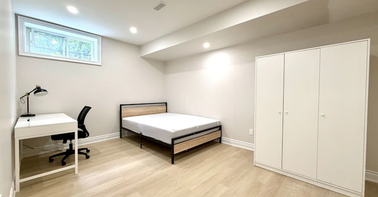 3380 Tudor Gate, Mississauga, ON, L5L 3C7 - 4