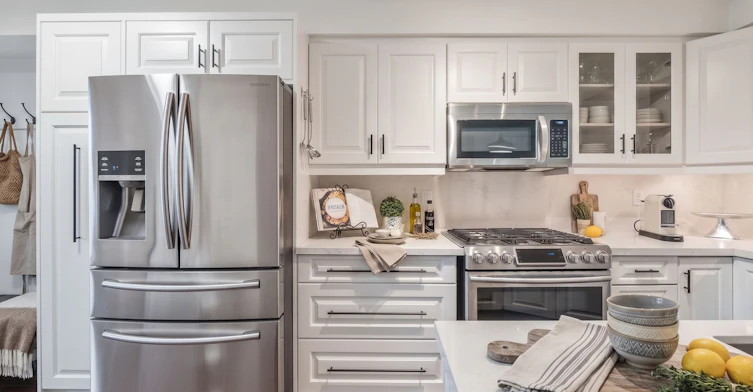 110 Glenashton Drive, Oakville, ON, L6H 6G3 - 3