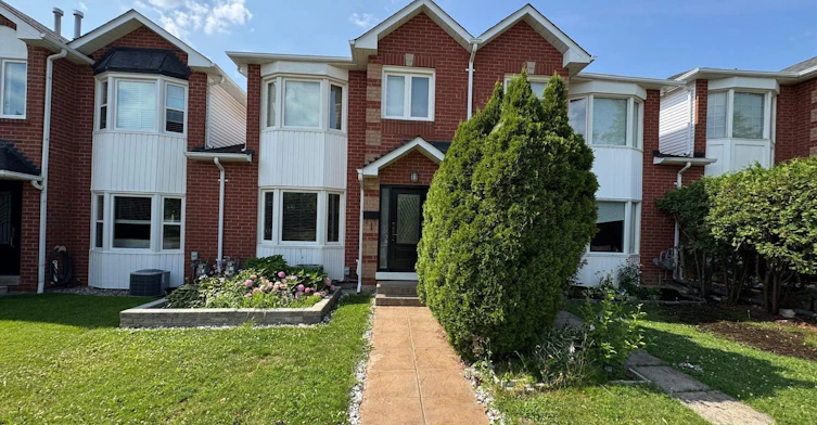 110 Glenashton Drive, Oakville, ON, L6H 6G3