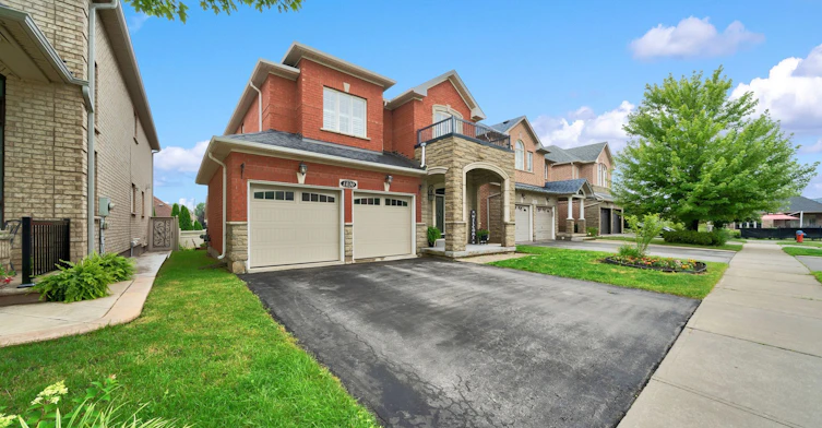 1030 Lonsdale Lane, Oakville, ON, L6H 7L5