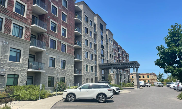 321-830 Megson Terrace