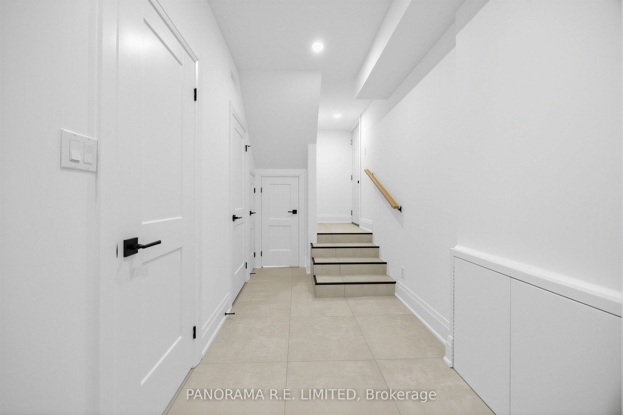 Lower-606 Abana Road, Mississauga, ON, L5A 1H4 - 14