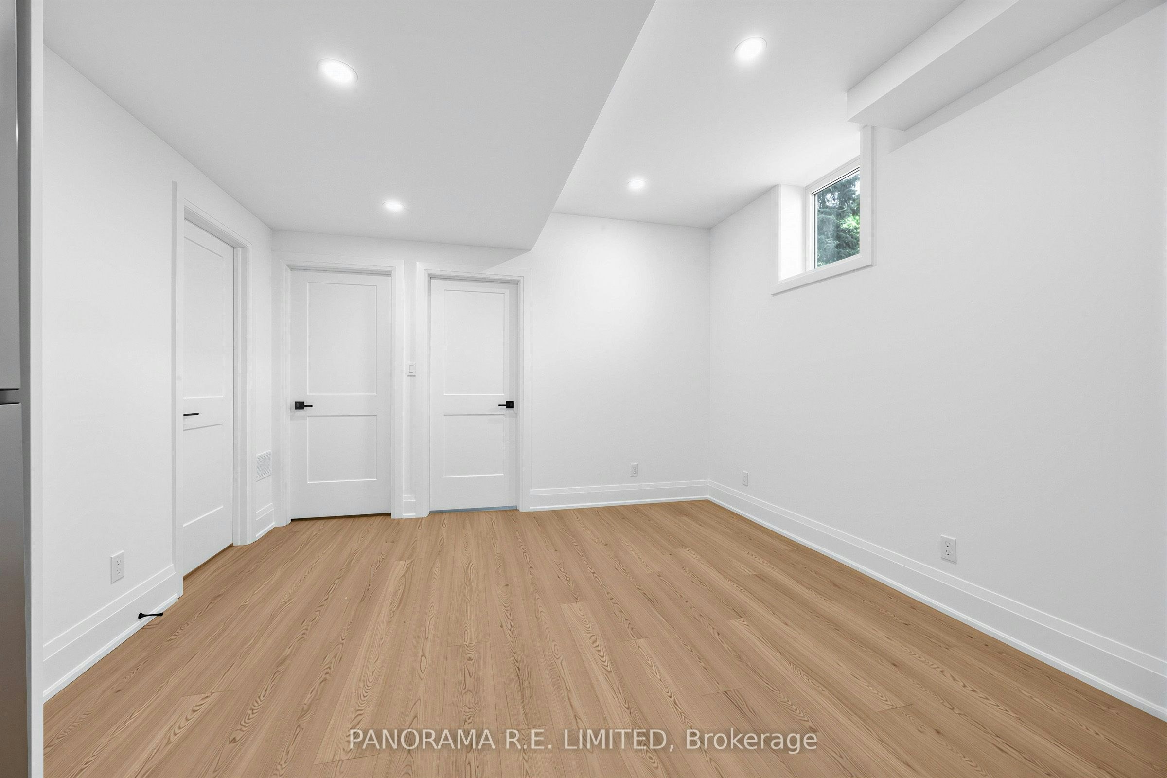 Lower-606 Abana Road, Mississauga, ON, L5A 1H4 - 7