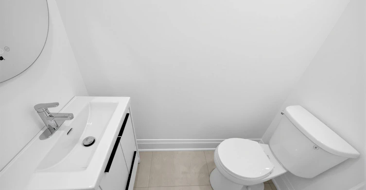 Lower-606 Abana Road, Mississauga, ON, L5A 1H4 - 9