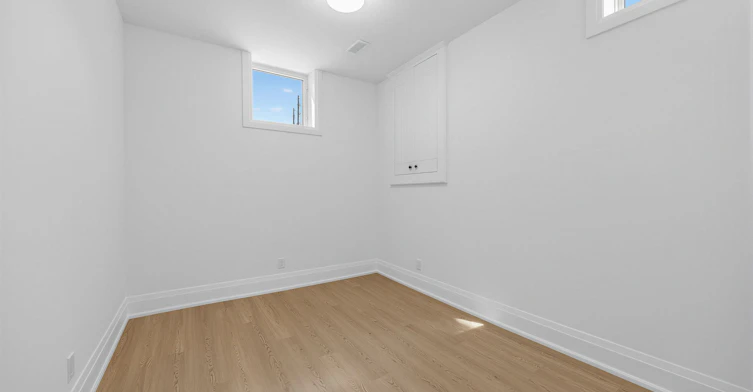 Lower-606 Abana Road, Mississauga, ON, L5A 1H4 - 10
