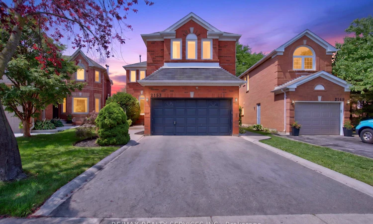 2153 Oak Bliss Crescent